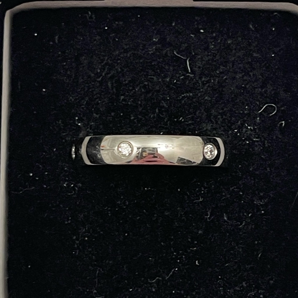 🌟HP🌟Ladies Cubic Zirconia & Stainless Steel Ring in size 8.5 - Picture 2 of 5